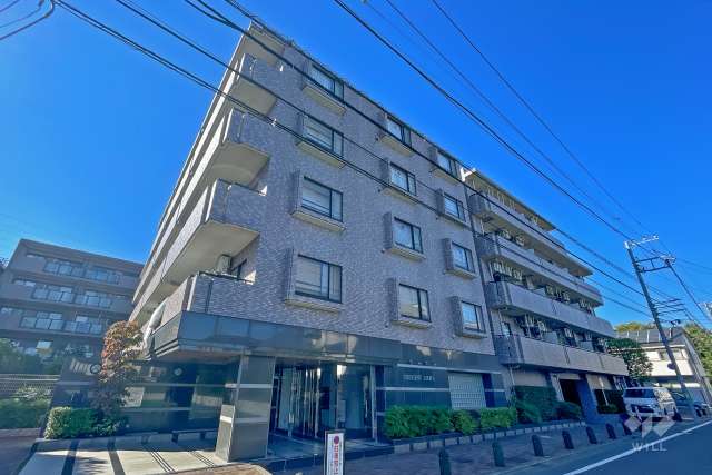 クレッセント上祖師谷の外観（南東側から）