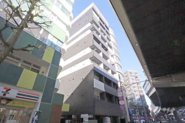 ステージファースト駒沢の外観(南西側から)