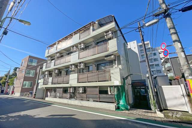 マイステージ上北沢２の外観（北東側から）