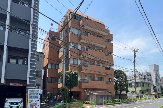 ライオンズマンション豪徳寺の外観(南西側から)