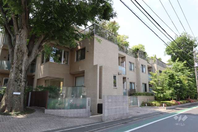 ロイヤルシーズン瀬田の外観（北東側から）