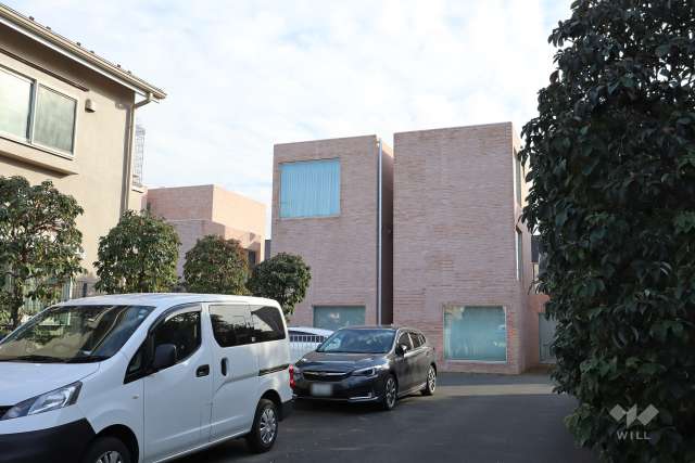 ガーデンコート成城学園の外観（北西側から）