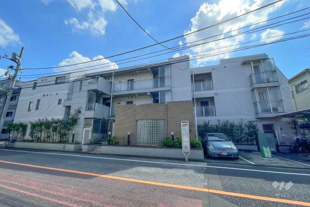 アビテ梅ヶ丘の外観（北西側から）