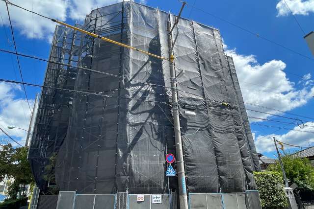 ジュネス駒沢の外観（北西側から）※2023年12月現在、大規模修繕修繕工事中