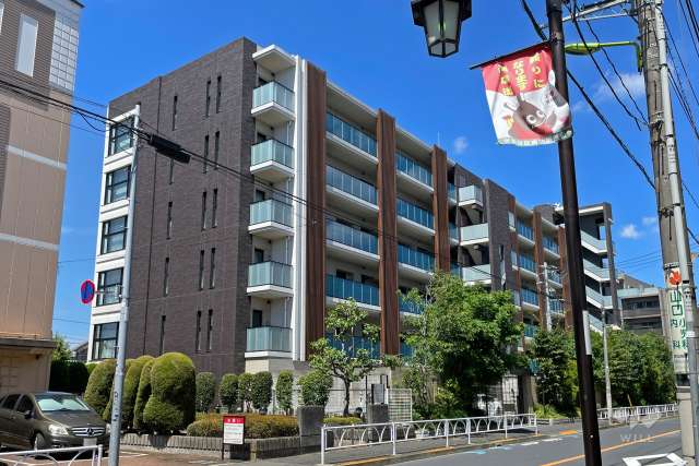 リストレジデンス用賀の外観（南東側から）