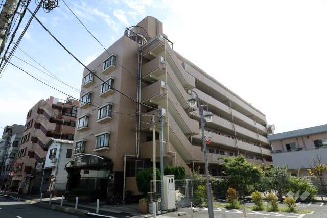 エレガンス尾山台の外観（北西側から）