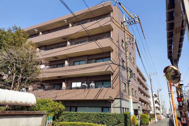 コスモ千歳烏山ロイヤルフォルム外観(南西側から)