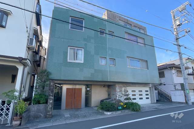 ジェイパーク尾山台の外観（東側から）　