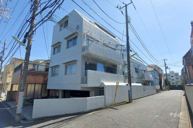 メゾン烏山の外観(北西側から)