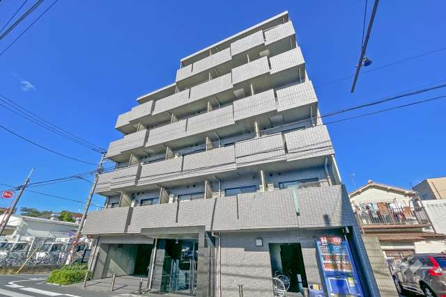 ルーブル鵜の木参番館の外観（南西側から）