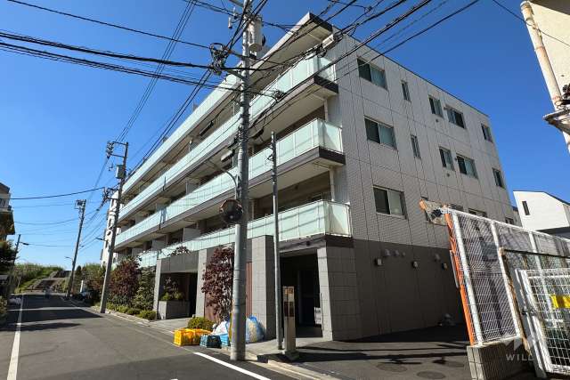 グランスイート鵜の木リバージュの外観（南東側から）