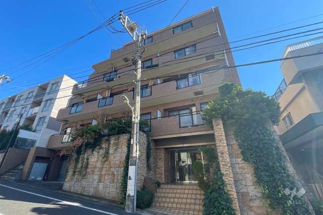 東急ドエルアルス久が原カリエールの外観（南西側から）