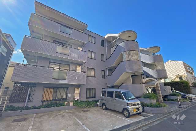 セザール長原の外観（東側から）