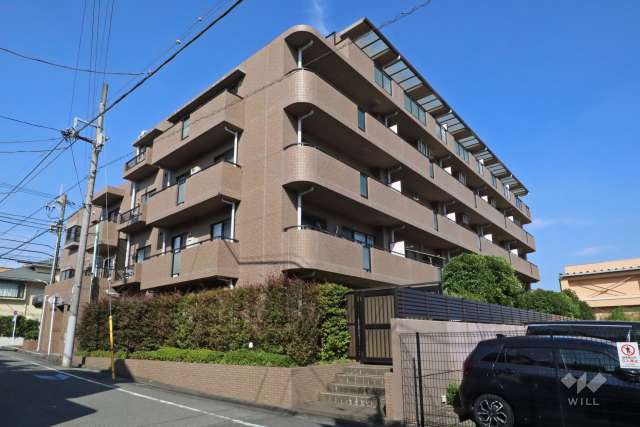 ライオンズガーデン上池台の外観（南西側から）