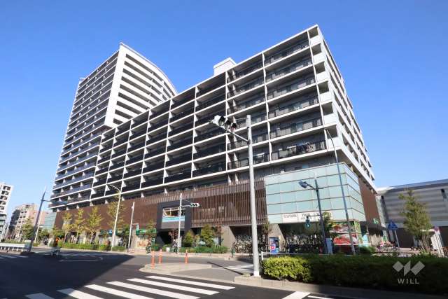 ステーションツインタワーズ糀谷フロントウエストの外観（南東側から）