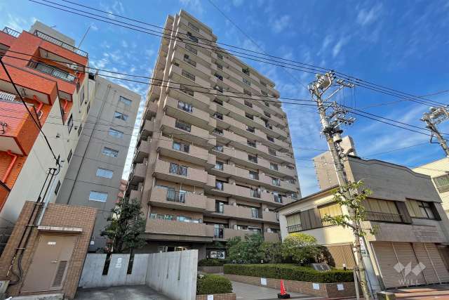 朝日マンション大森東の外観（南東側から）