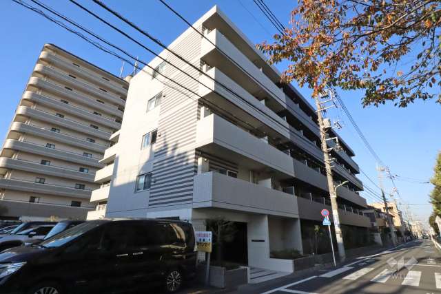 アクサス蒲田南の外観(南東側)