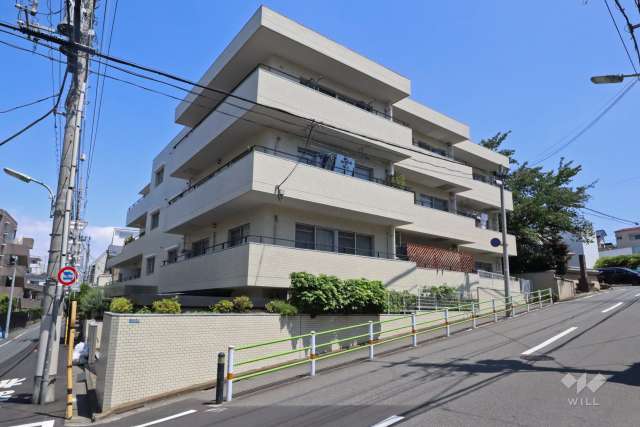 WTC南馬込マンションの外観（南側から）