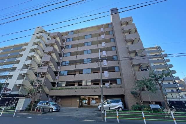 グランイーグル多摩川緑地７の外観（北西側から）