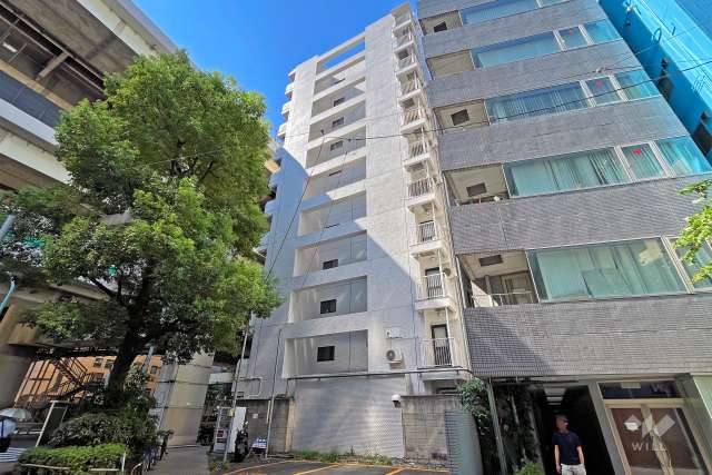 秀和日本橋箱崎レジデンスの外観（南東側から）