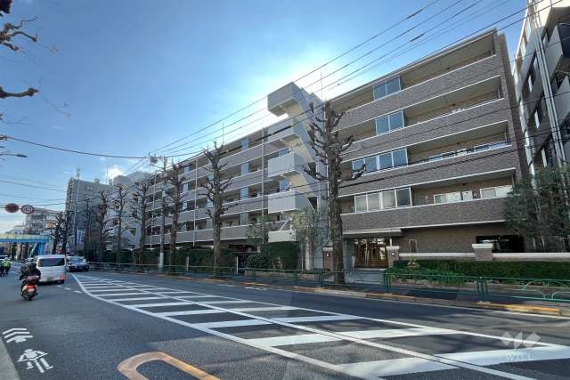 中野鷺ノ宮パークホームズの外観（北西側から）