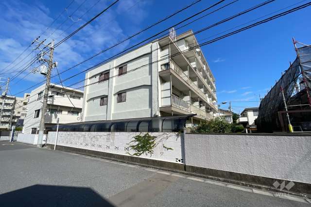 富士見台パールマンションの外観（南西側から）