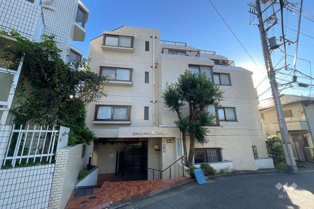 ライオンズマンション中野第2の外観（西側から）