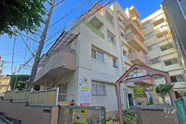 三田東中野コーポの外観（南東側から）