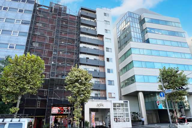 グランハイツ中野坂上の外観（北東側から）