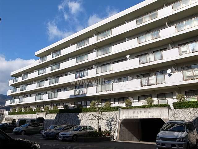 ライオンズマンション西宮高座B棟の外観（南東側から）