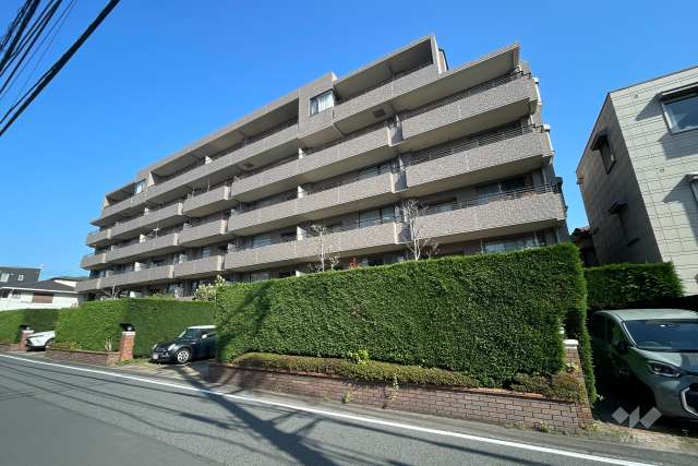 元住吉パークホームズ弐番館の外観（南東側から）