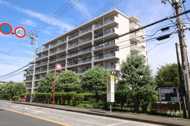 日商岩井武蔵小杉マンションの外観(南西側から)