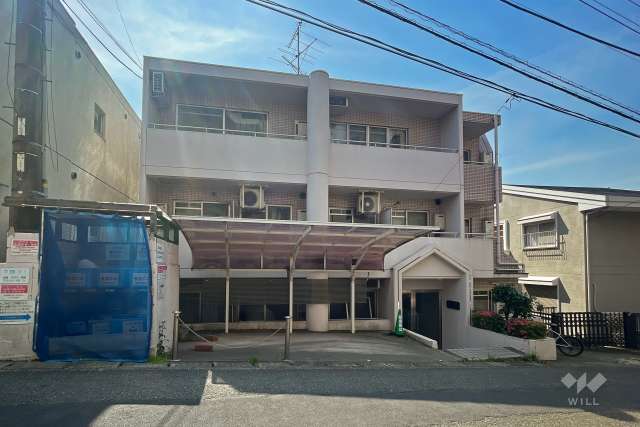 スカイコートたまプラーザの外観（東側から）