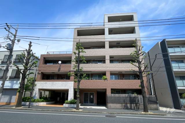 プレール鷺沼ステラプラッツの外観（南側から）　