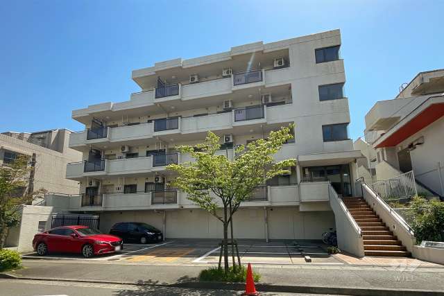 宮前平コルナスの外観（北側から）　