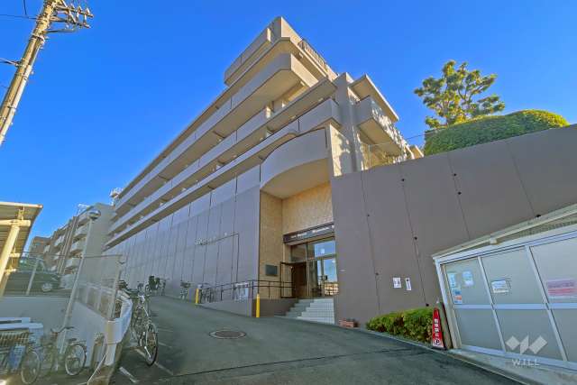 ライオンズマンション宮前平第５の外観（南東側から）