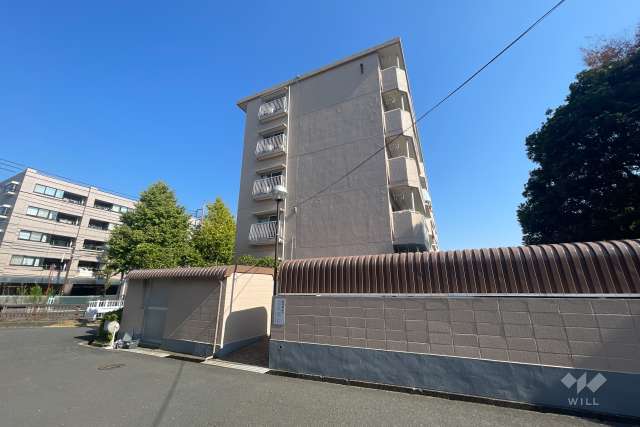 鷺沼メイプル1号棟の外観（南西側から）