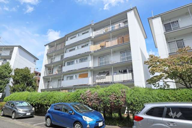 宮前平グリーンハイツ23号棟の外観(南側から)