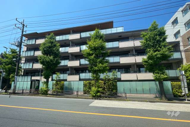 プラウド鷺沼テラスの外観（西側から）