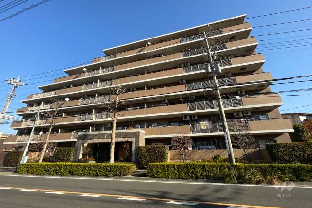 フォルスコート多摩川久地の外観（南側から）