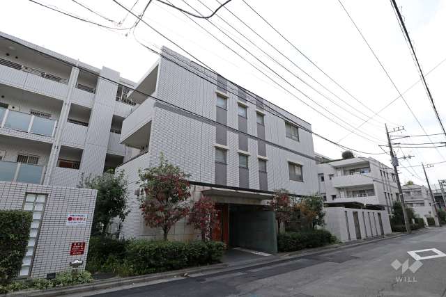 ライオンズステージ武蔵新城の外観（北側から）