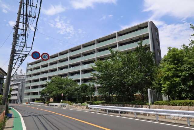 パークスクエア二子多摩川の外観（南東側から）