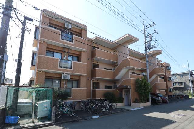 ホーユウパレス溝の口の外観（東側から）