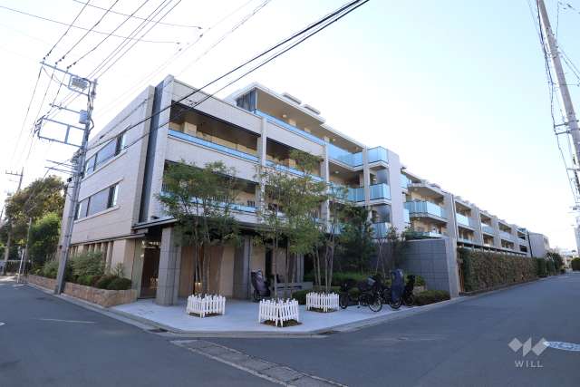 クレストレジデンス武蔵新城の外観（北東側から）
