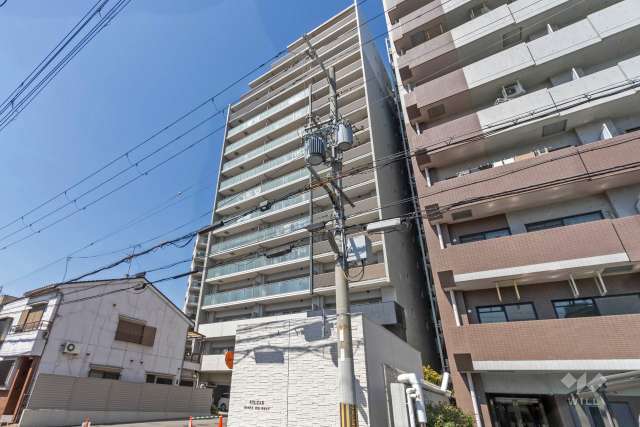 エスリードOSAKAMIDWESTの外観（南側から）