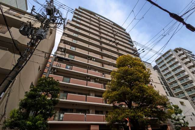 シャトー本町の外観（南西側から）