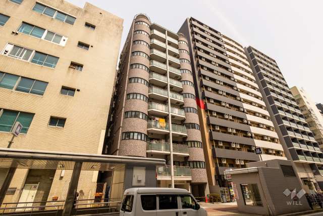 ジャルダン大阪1番館の外観（南西側から）