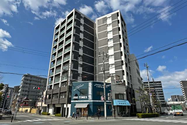 ラブニール西長堀パークフロントの外観（東側から）