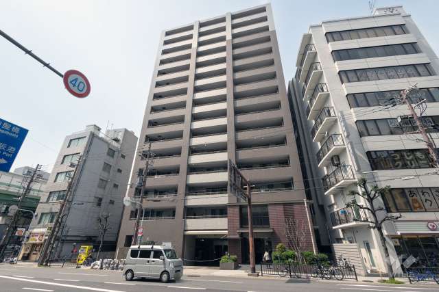 ローレルコートデュオ西本町の外観（北東側から）