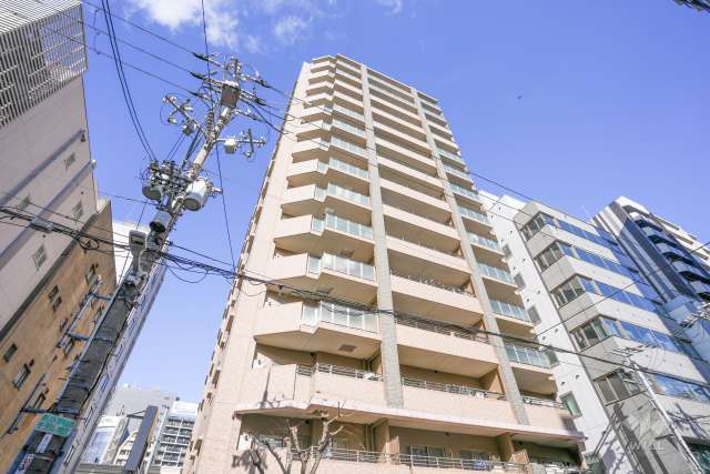 サーパス松屋町筋の外観（南西側から）